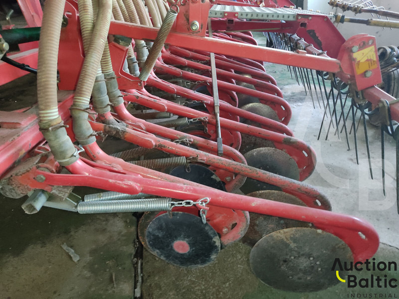 Maquinaria de siembra Kverneland DT-6: foto 13