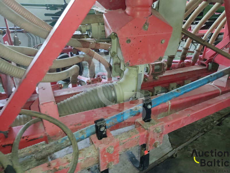 Maquinaria de siembra Kverneland DT-6: foto 15