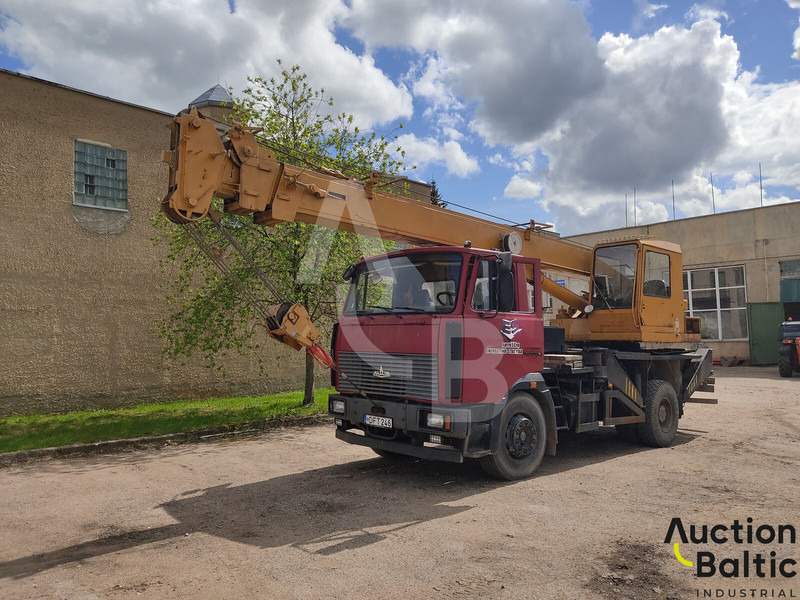 Maz 533731 - Grúa para camión: foto 1 Maz 533731 - Grúa para camión: foto 1