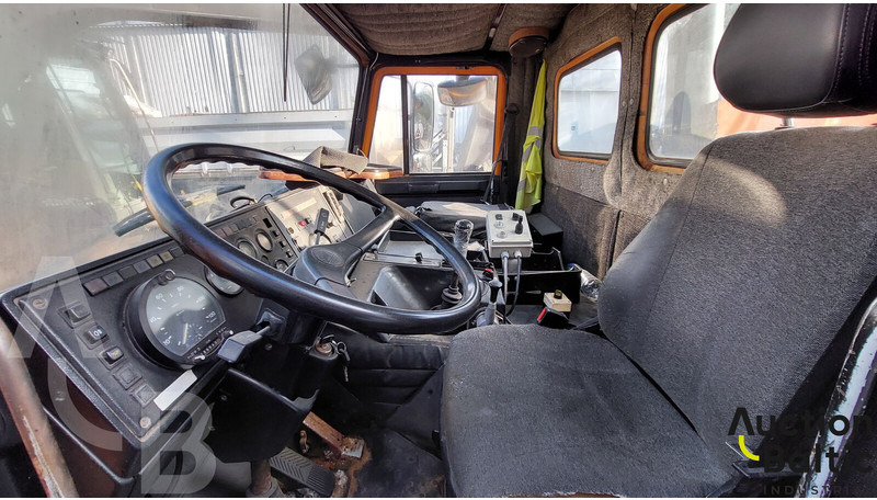 Maz 533731 - Camión cisterna: foto 5 Maz 533731 - Camión cisterna: foto 5