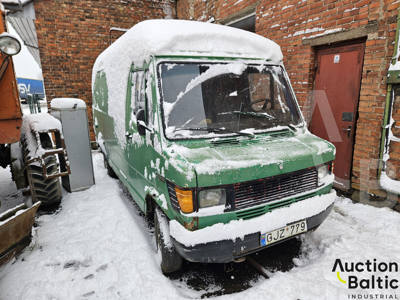 Mercedes-Benz 207D - Furgoneta pequeña: foto 2 Mercedes-Benz 207D - Furgoneta pequeña: foto 2