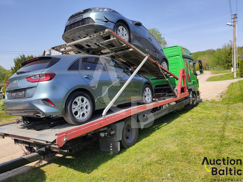 Mercedes-Benz Atego 822 L - Camión portavehículos: foto 5 Mercedes-Benz Atego 822 L - Camión portavehículos: foto 5