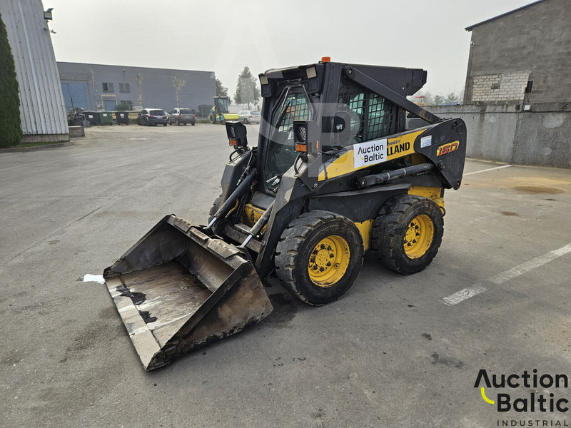 New Holland LS 160 - Minicargadora: foto 5 New Holland LS 160 - Minicargadora: foto 5