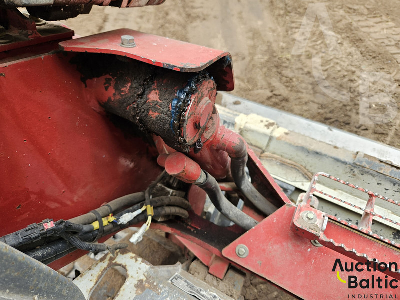 Cargadora de cadenas Takeuchi TL12V-2: foto 18