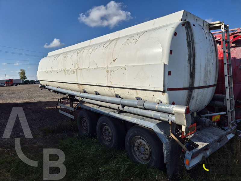VAN DEN DIJSSEL VD 32.120 - Semirremolque lona: foto 2 VAN DEN DIJSSEL VD 32.120 - Semirremolque lona: foto 2