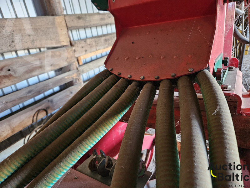 Vaderstad Carrier650 - Rastras: foto 5 Vaderstad Carrier650 - Rastras: foto 5