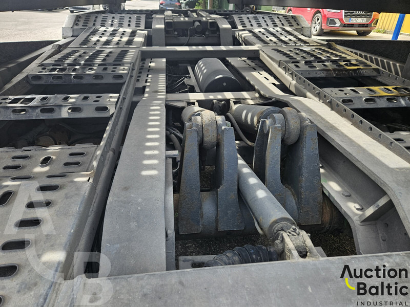 Camión portavehículos Volvo FM440: foto 18