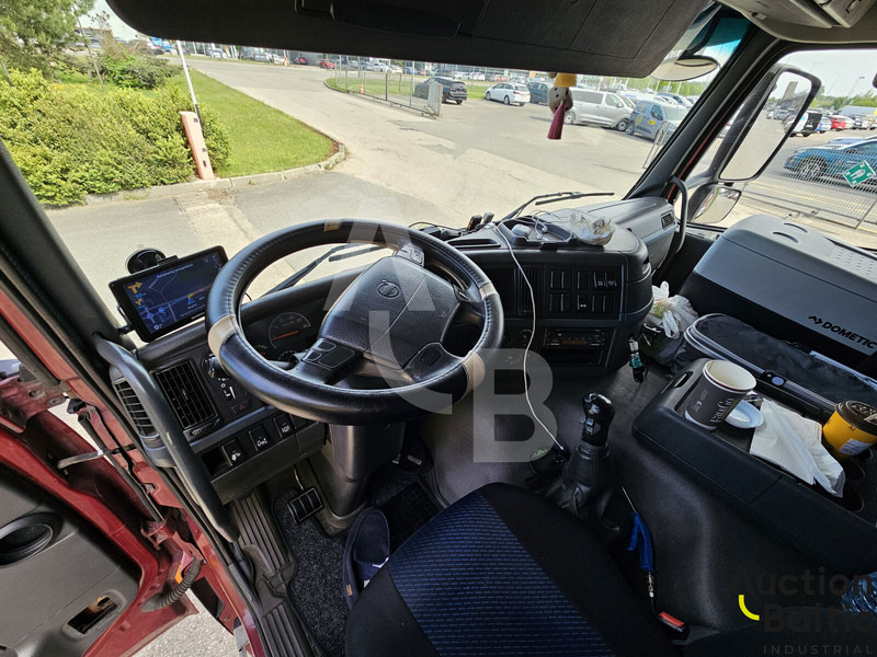 Camión portavehículos Volvo FM440: foto 6