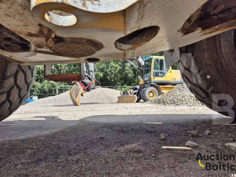 Cargadora de ruedas Volvo L 90: foto 12