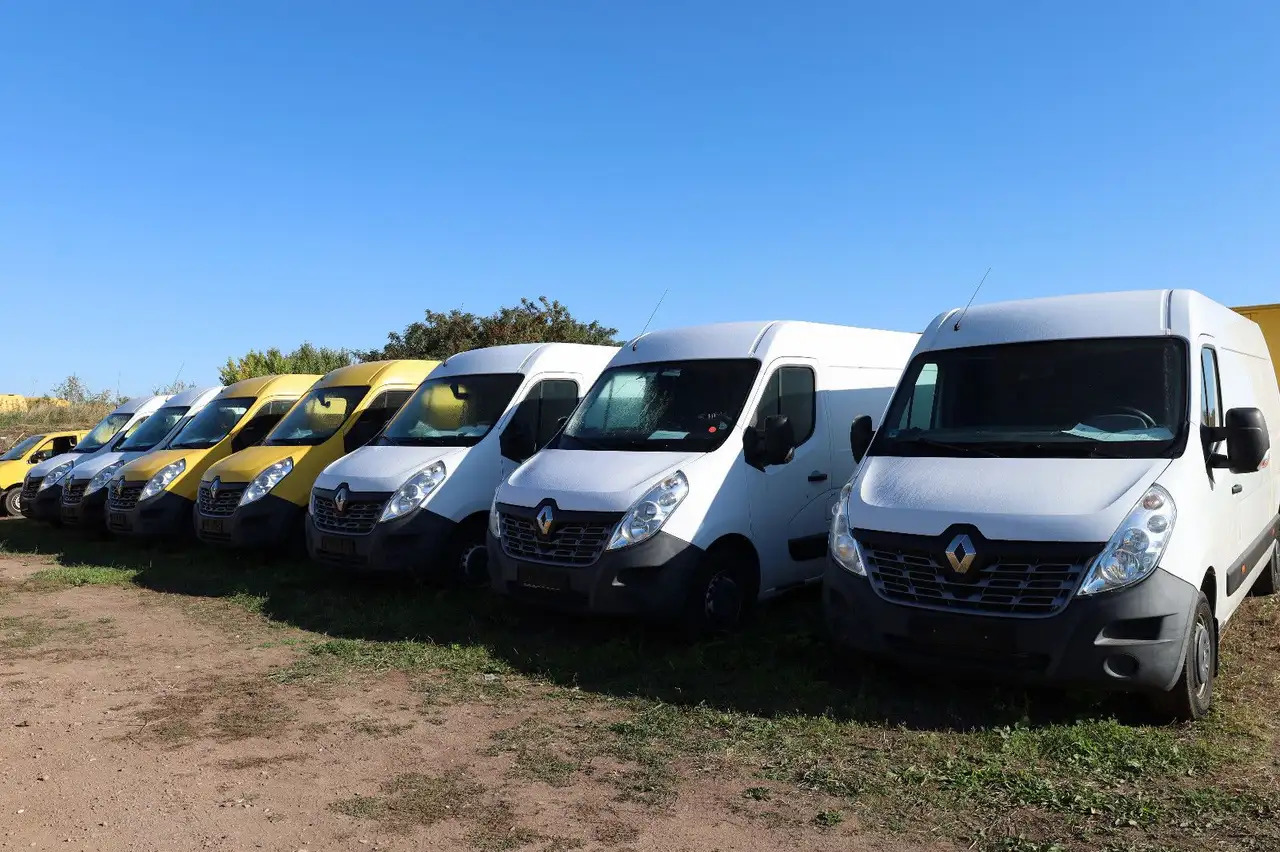 Renault Master/Scheckheft/1. Hand/ EURO 6/ Klima/ 96kW - Furgón: foto 2 Renault Master/Scheckheft/1. Hand/ EURO 6/ Klima/ 96kW - Furgón: foto 2