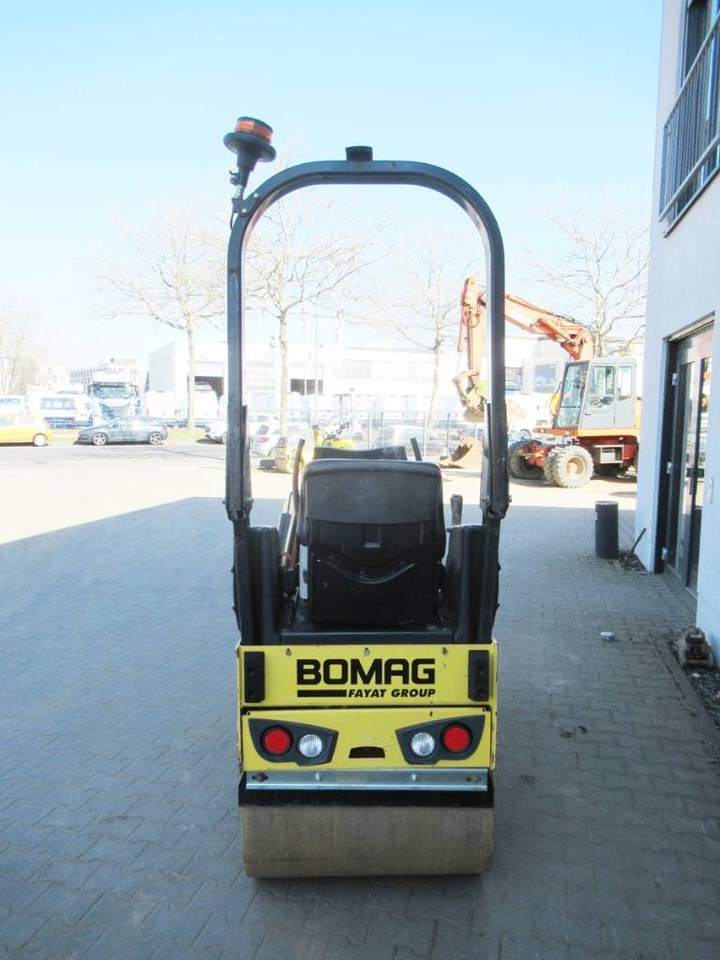 Bomag BW 80 AD-5 - Apisonadora de asfalto: foto 4 Bomag BW 80 AD-5 - Apisonadora de asfalto: foto 4