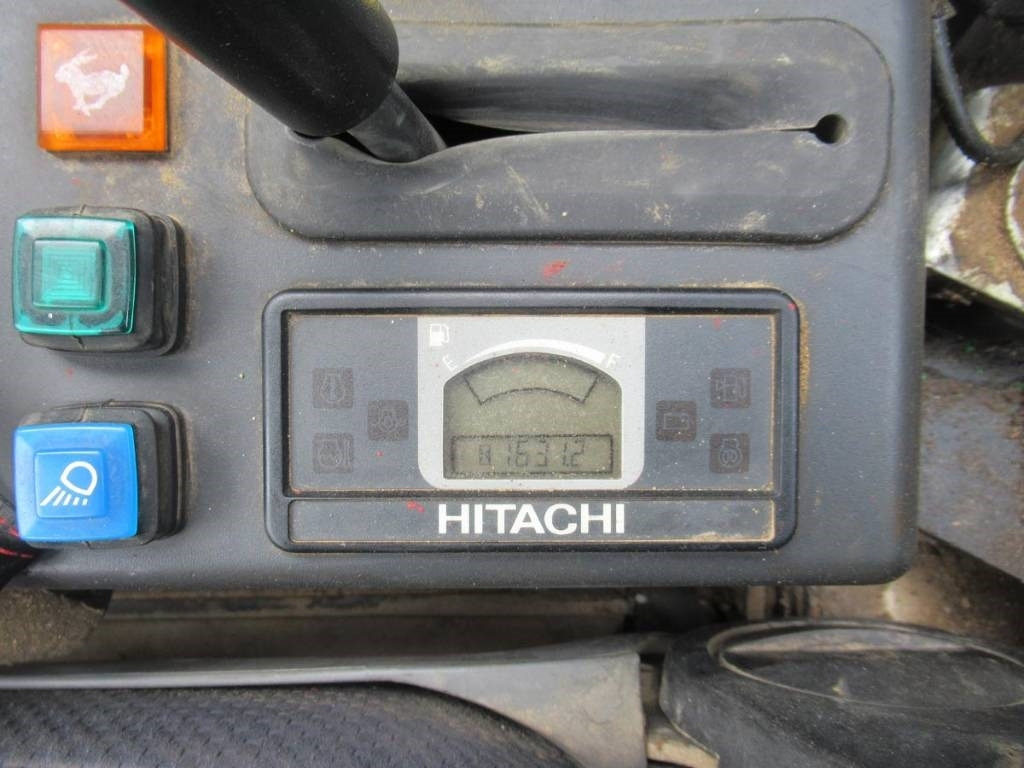 Miniexcavadora Hitachi ZX 18-3 CLR: foto 9 Miniexcavadora Hitachi ZX 18-3 CLR: foto 9