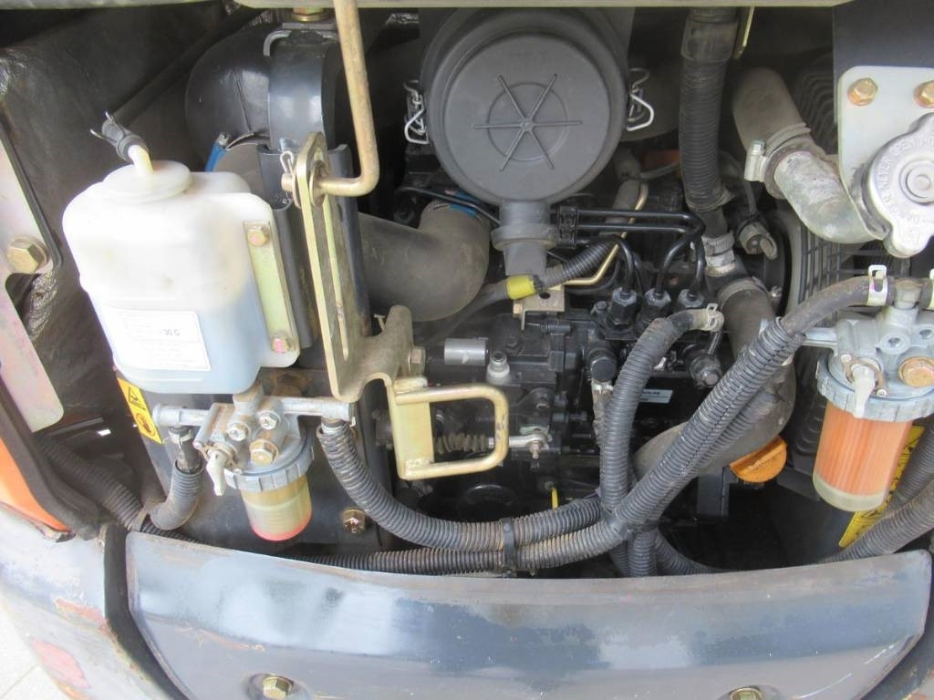 Miniexcavadora Hitachi ZX 18-3 CLR: foto 7 Miniexcavadora Hitachi ZX 18-3 CLR: foto 7