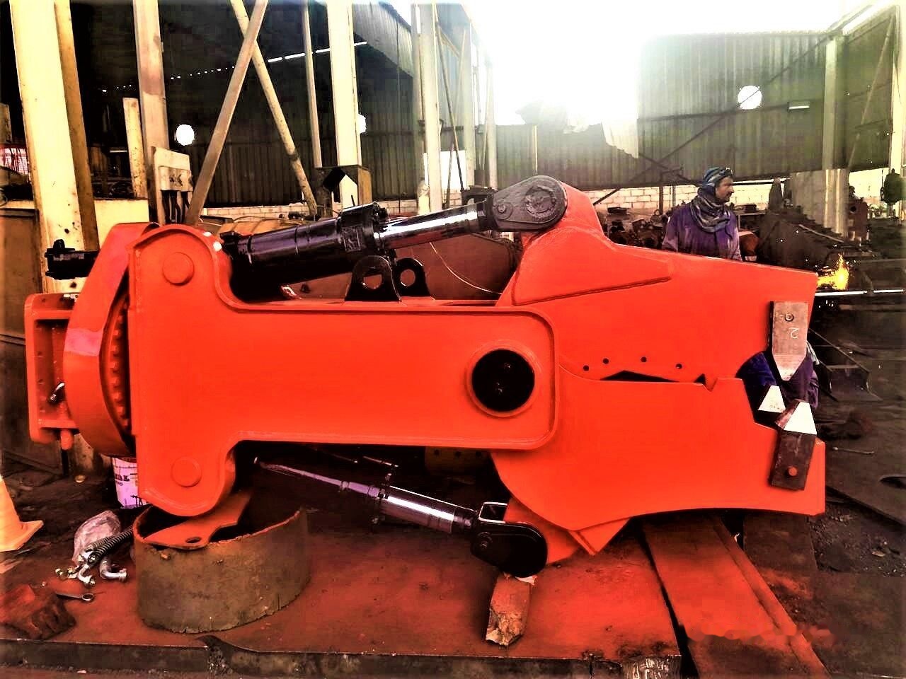 AME 360' Rotating Concrete Demolition Shear Jaw Suitable for 30-50 T - Cizalla de demolición para Excavadora: foto 3 AME 360' Rotating Concrete Demolition Shear Jaw Suitable for 30-50 T - Cizalla de demolición para Excavadora: foto 3