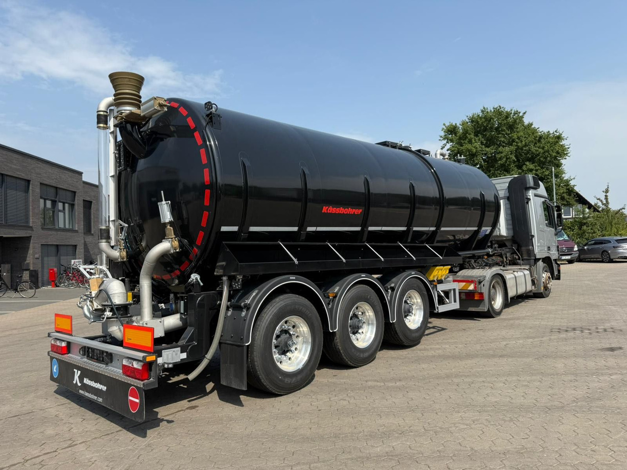 Kässbohrer K.STN L 30 Edelstahl Tanker Gülle Naturabfall - Semirremolque cisterna: foto 2 Kässbohrer K.STN L 30 Edelstahl Tanker Gülle Naturabfall - Semirremolque cisterna: foto 2