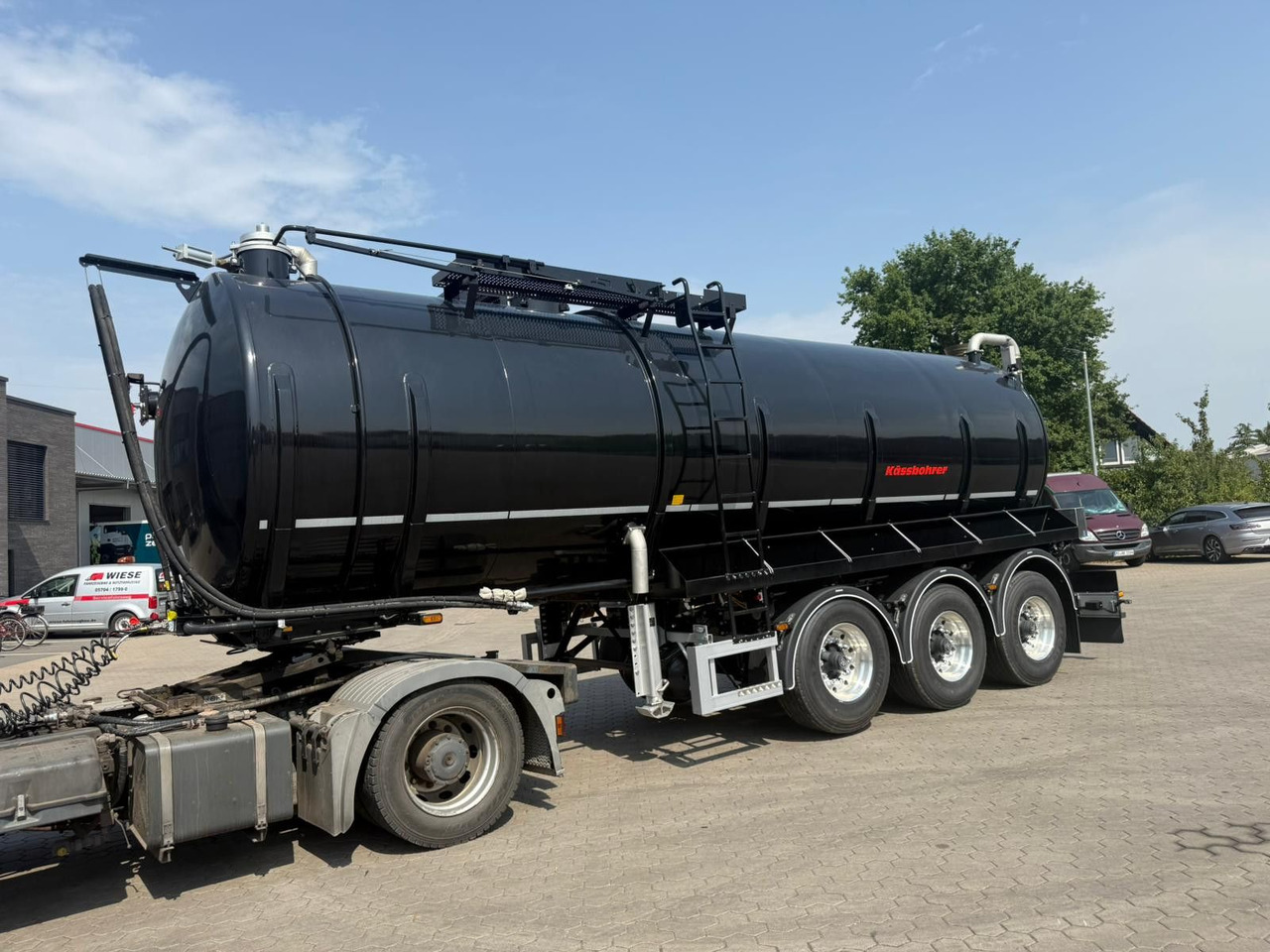 Kässbohrer K.STN L 30 Edelstahl Tanker Gülle Naturabfall - Semirremolque cisterna: foto 4 Kässbohrer K.STN L 30 Edelstahl Tanker Gülle Naturabfall - Semirremolque cisterna: foto 4