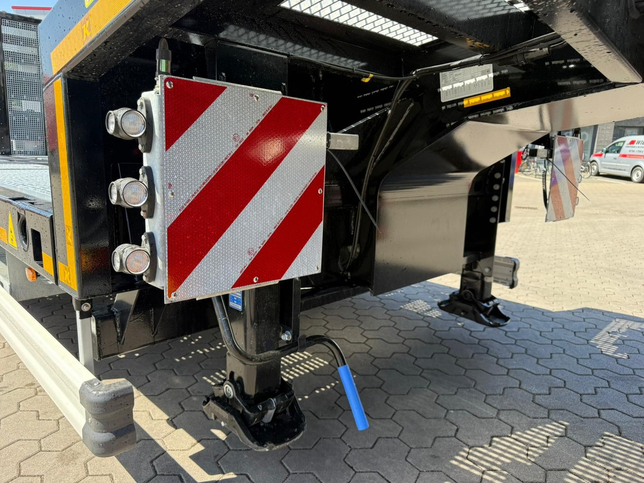 Kässbohrer SLS.HS Tieflader mit hydr. Schwanenhals - Semirremolque góndola rebajadas: foto 5 Kässbohrer SLS.HS Tieflader mit hydr. Schwanenhals - Semirremolque góndola rebajadas: foto 5