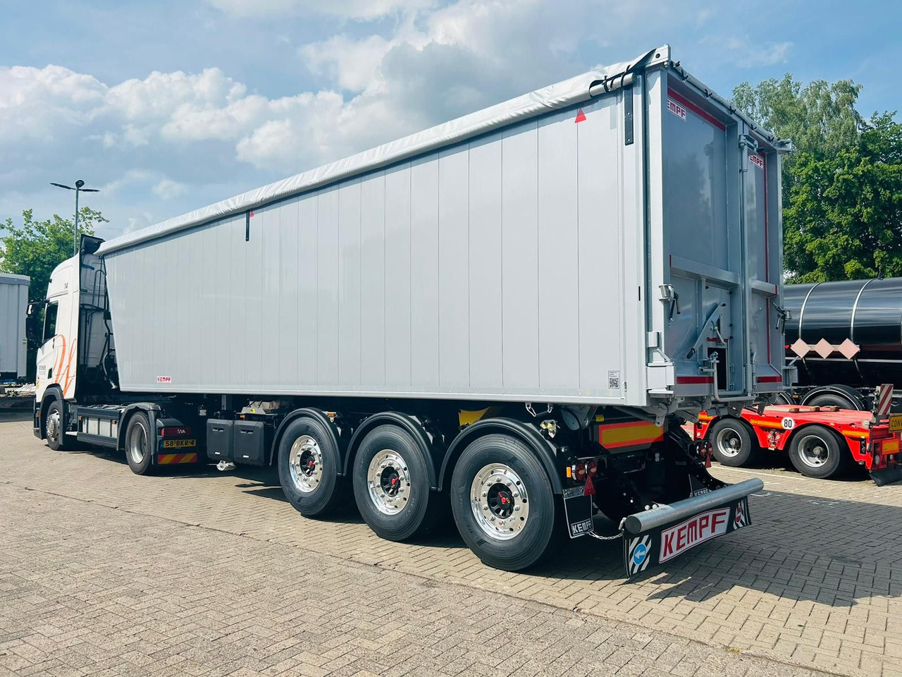 Kempf SKM 36/3 AK 3-Achs Alu Sattelkipper 50m³ - Semirremolque volquete: foto 3 Kempf SKM 36/3 AK 3-Achs Alu Sattelkipper 50m³ - Semirremolque volquete: foto 3