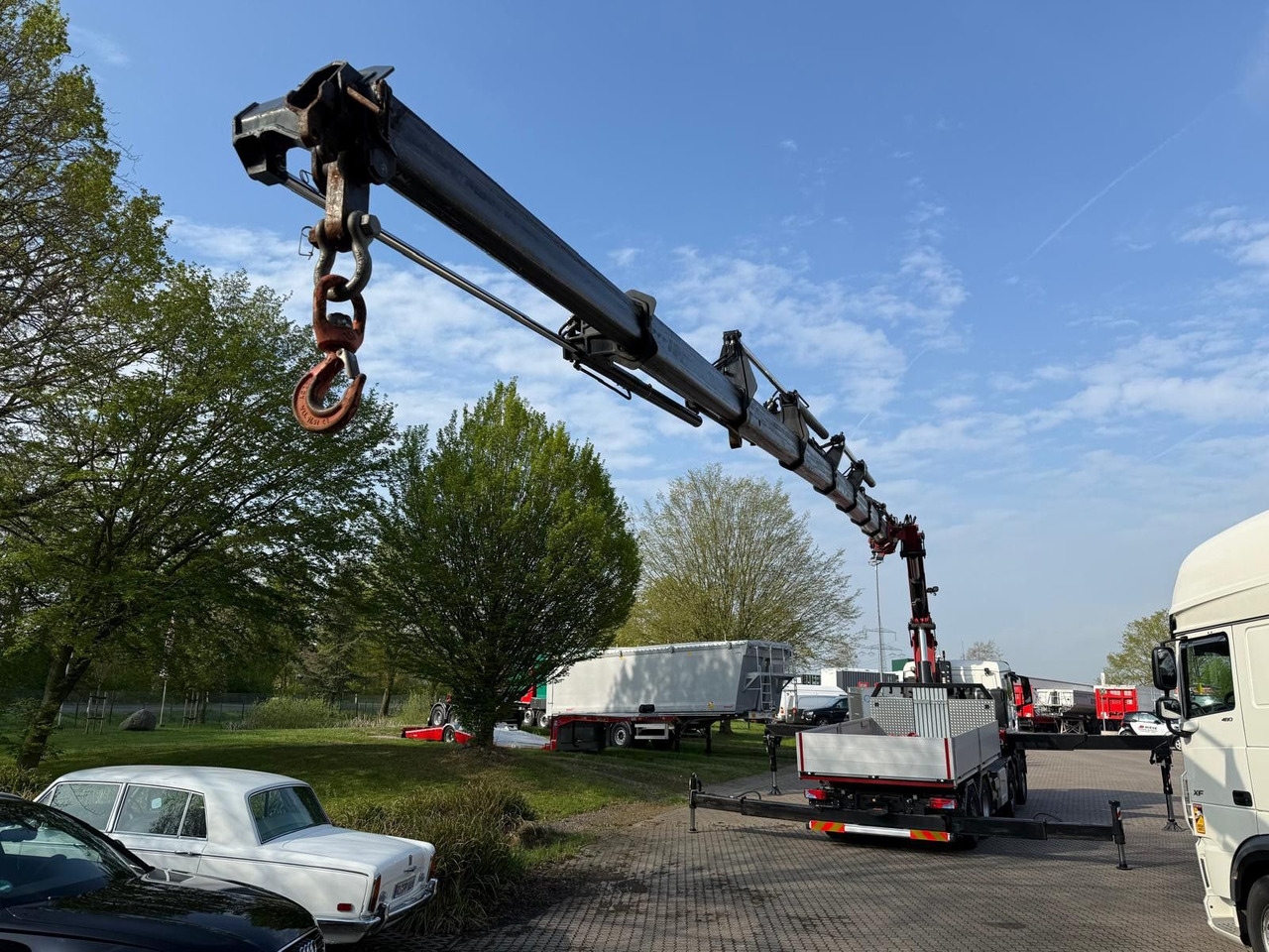MAN 35.520 8x4 mit Kran Fassi F800 RA2.28 - Camión grúa: foto 3 MAN 35.520 8x4 mit Kran Fassi F800 RA2.28 - Camión grúa: foto 3