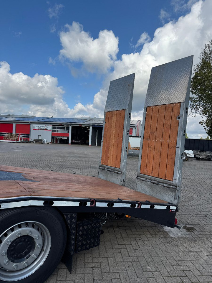 Grua de remolque autos MAN 8x4 Maschinentransporter: foto 10