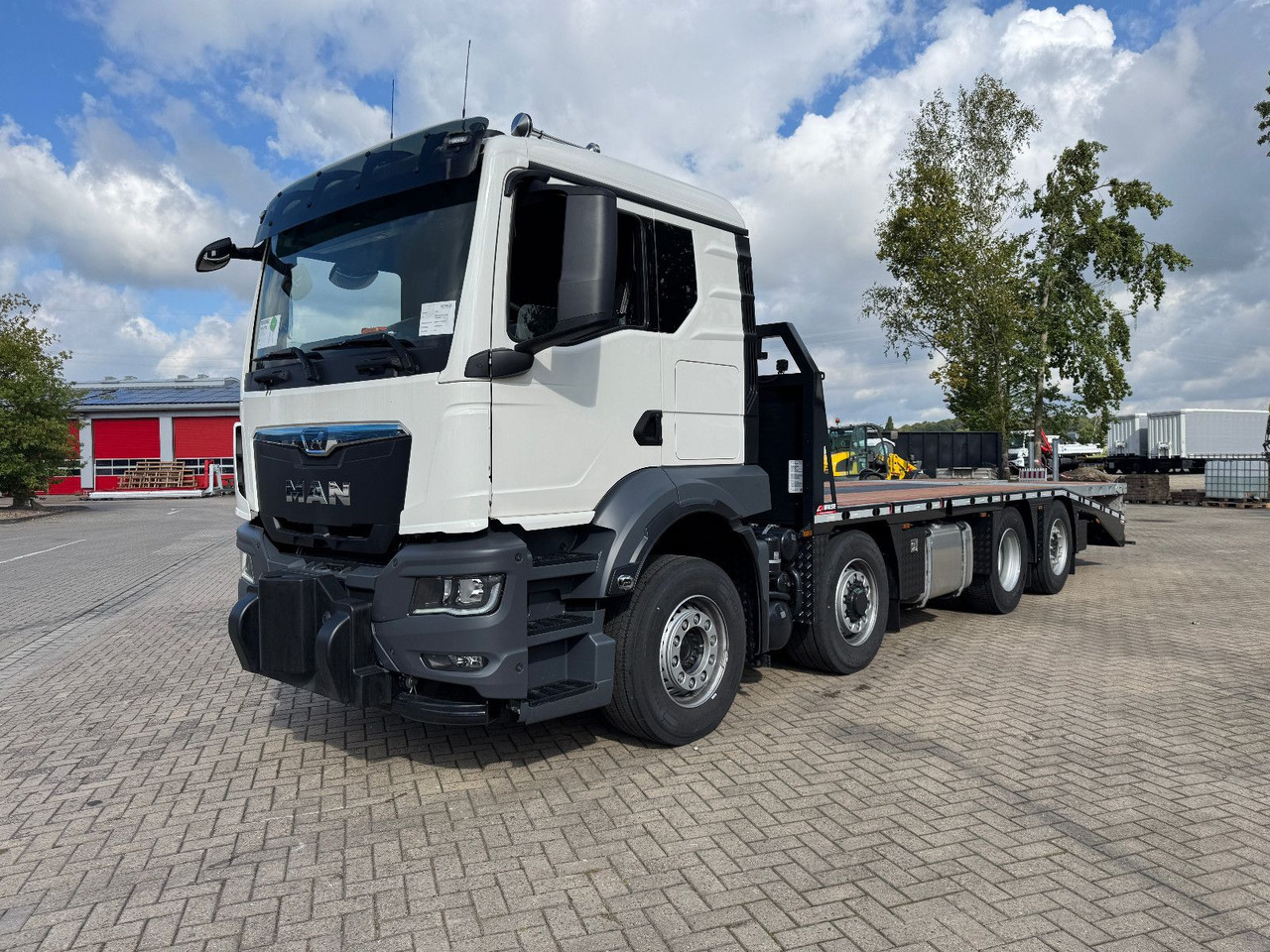 MAN 8x4 Maschinentransporter - Grua de remolque autos: foto 1 MAN 8x4 Maschinentransporter - Grua de remolque autos: foto 1