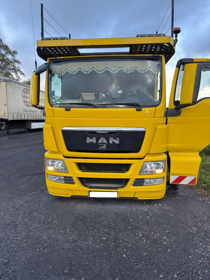 MAN TGS 18.400 Autotransporter Komplettgespann - Camión portavehículos: foto 2 MAN TGS 18.400 Autotransporter Komplettgespann - Camión portavehículos: foto 2