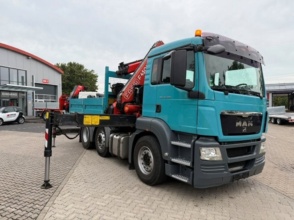 MAN TGS 26.400 6x2 Pritsche mit Fassi F450 Frontkran - Camión caja abierta, Camión grúa: foto 4 MAN TGS 26.400 6x2 Pritsche mit Fassi F450 Frontkran - Camión caja abierta, Camión grúa: foto 4