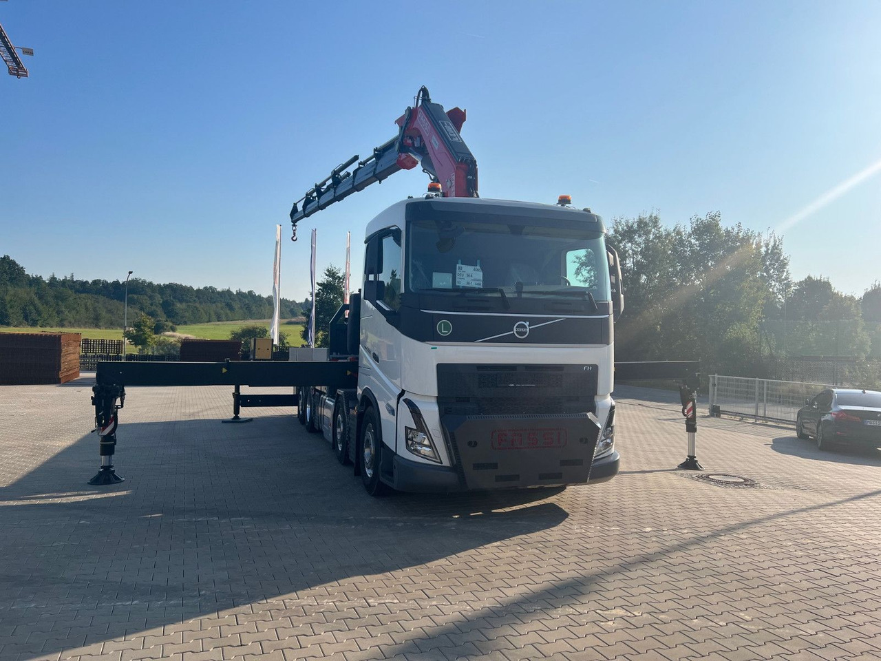 Volvo FH 500 8x2 Kran F710 RA2.26 - Camión caja abierta, Camión grúa: foto 2 Volvo FH 500 8x2 Kran F710 RA2.26 - Camión caja abierta, Camión grúa: foto 2