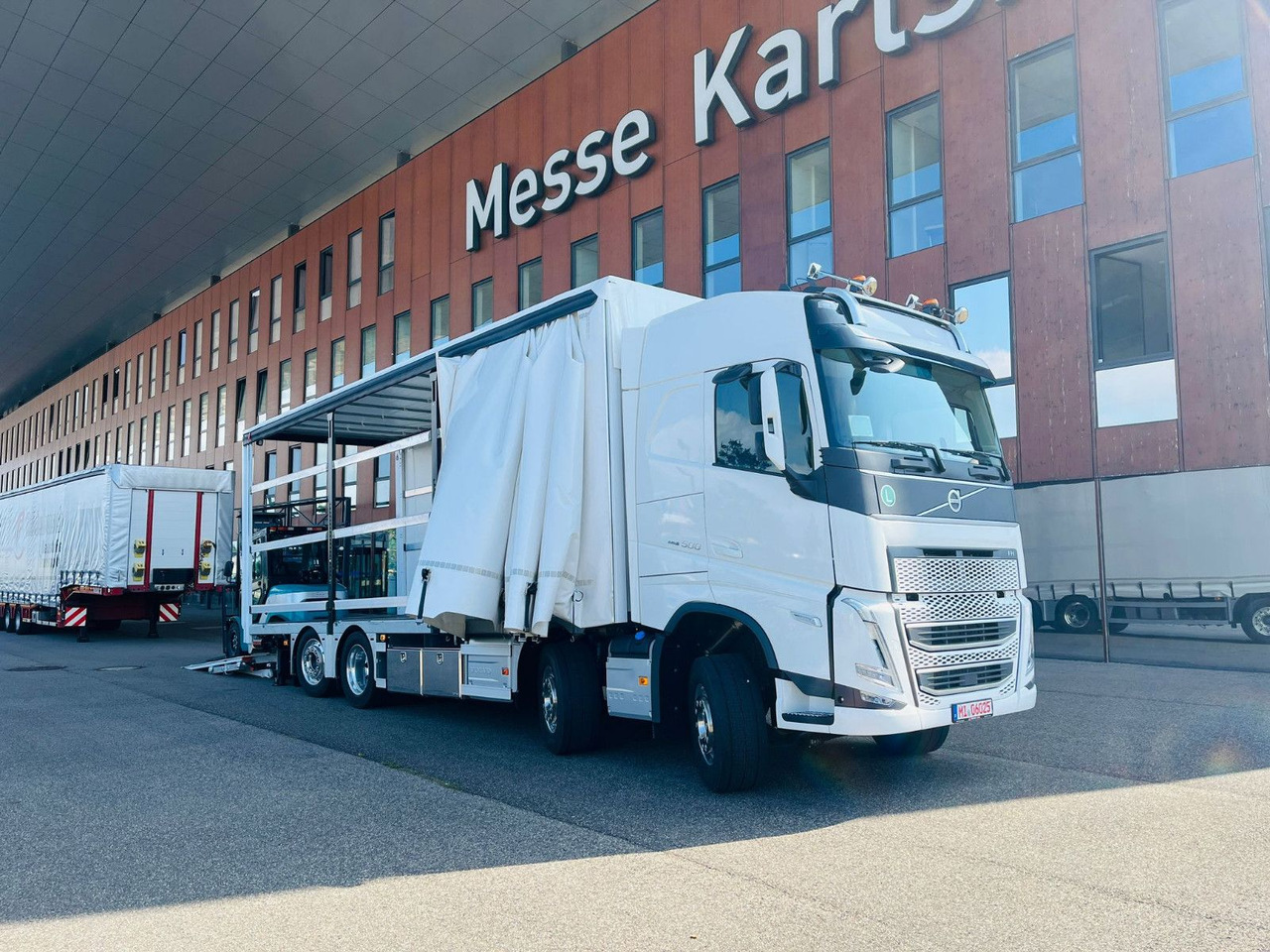 Volvo FH 500 Gabelstaplertransporter LBW 9t Dhollandia - Camión lona: foto 3 Volvo FH 500 Gabelstaplertransporter LBW 9t Dhollandia - Camión lona: foto 3