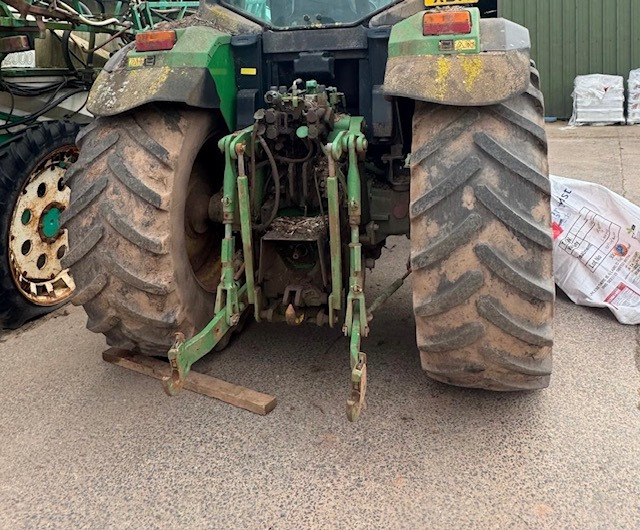 JOHN DEERE 6910 - Tractor: foto 5 JOHN DEERE 6910 - Tractor: foto 5