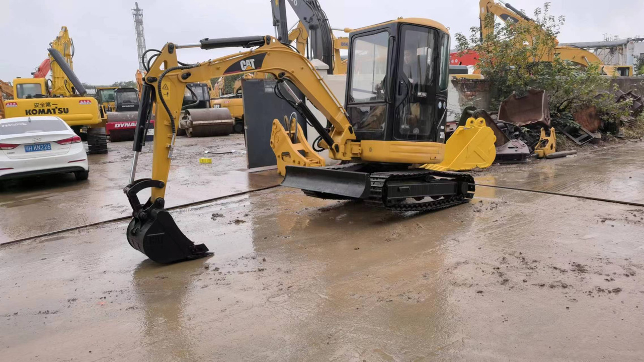 CATERPILLAR 304CR - Miniexcavadora: foto 2 CATERPILLAR 304CR - Miniexcavadora: foto 2