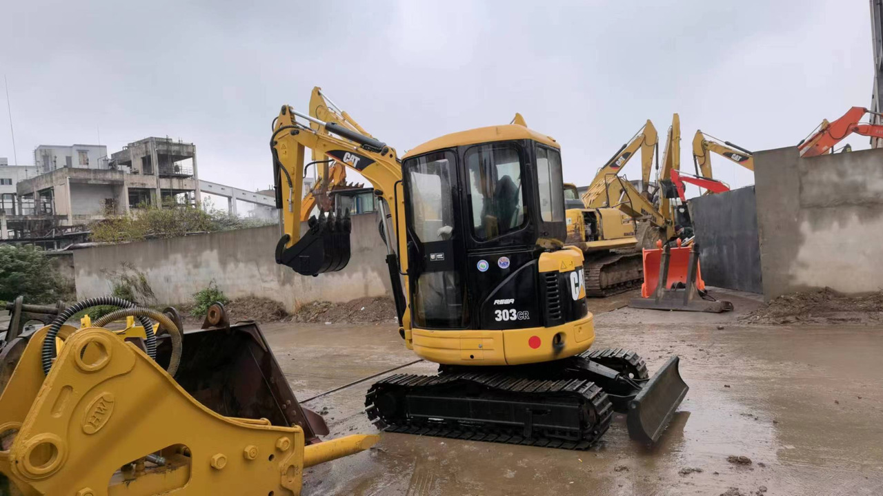 CATERPILLAR 304CR - Miniexcavadora: foto 4 CATERPILLAR 304CR - Miniexcavadora: foto 4