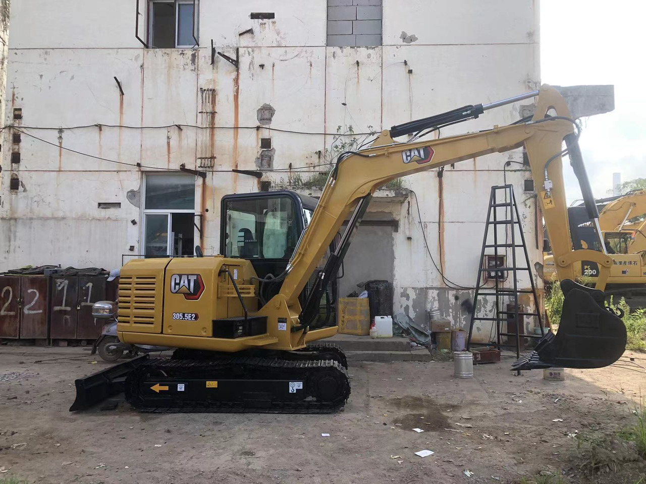 CATERPILLAR 305.5E - Miniexcavadora: foto 2 CATERPILLAR 305.5E - Miniexcavadora: foto 2