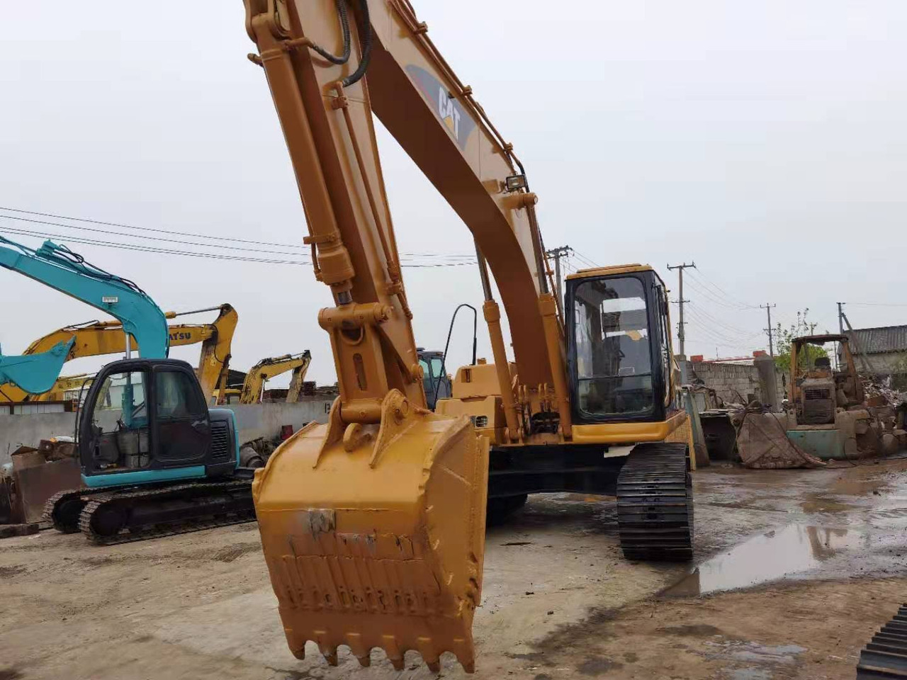 CATERPILLAR 320B - Excavadora de cadenas: foto 4 CATERPILLAR 320B - Excavadora de cadenas: foto 4