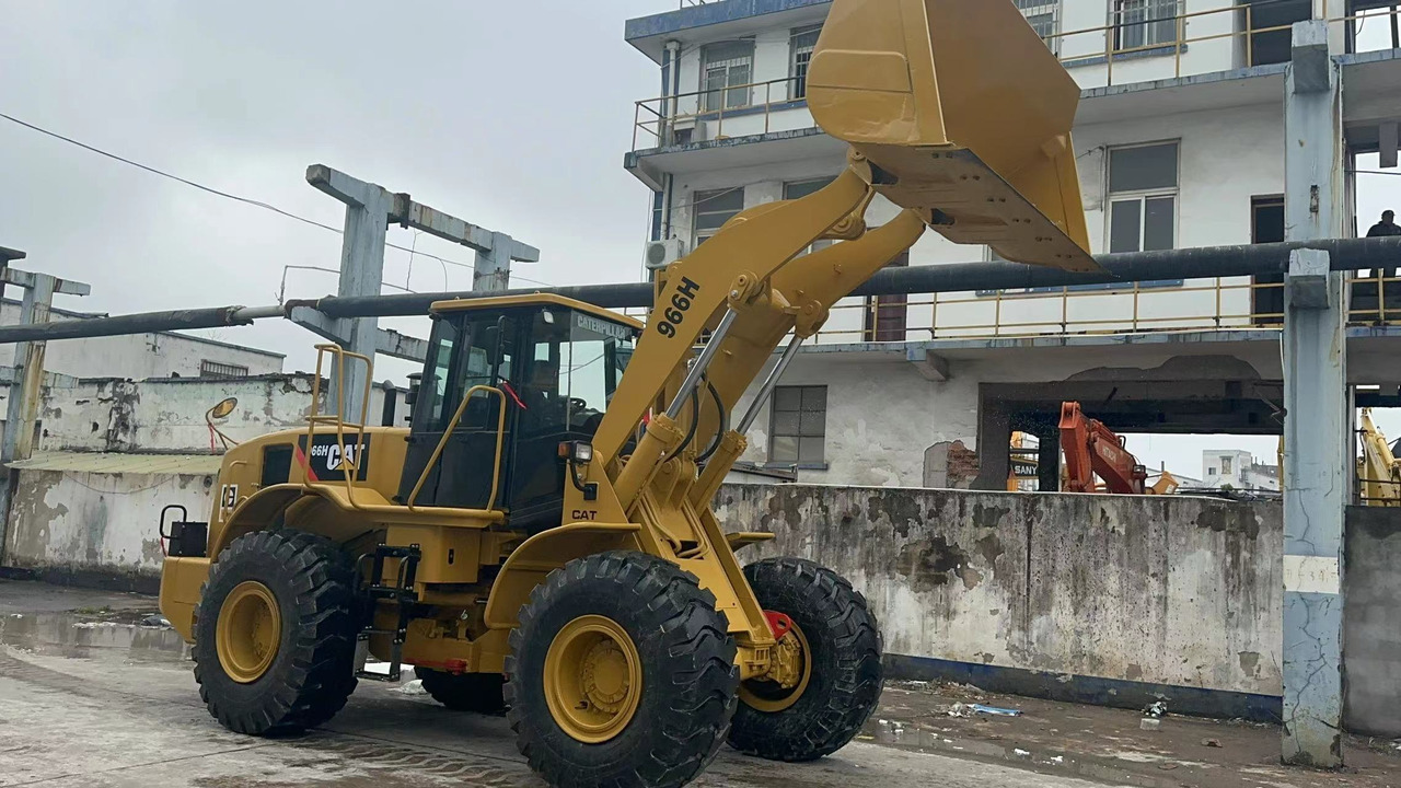 CATERPILLAR 966H - Excavadora de ruedas: foto 2 CATERPILLAR 966H - Excavadora de ruedas: foto 2