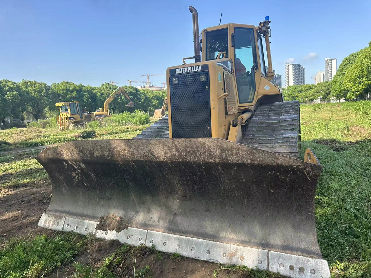 CATERPILLAR D5N - Bulldozer: foto 2 CATERPILLAR D5N - Bulldozer: foto 2