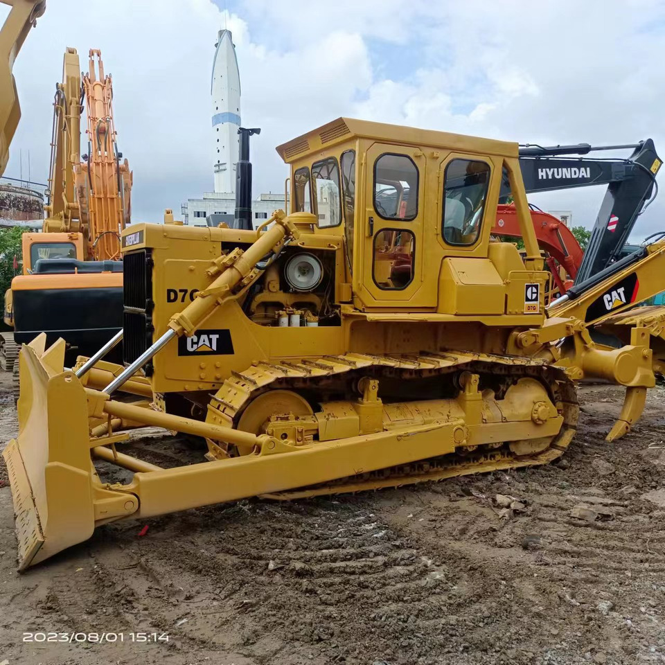CATERPILLAR D7G - Bulldozer: foto 2 CATERPILLAR D7G - Bulldozer: foto 2