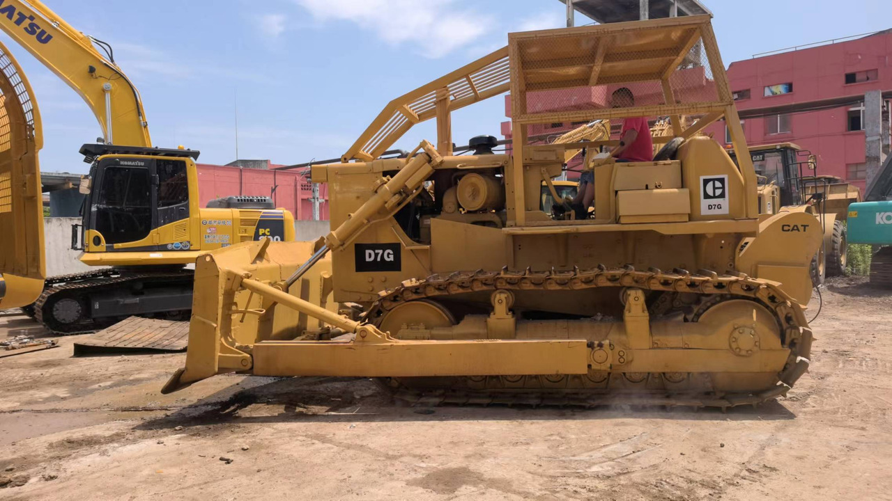 CATERPILLAR D7G - Bulldozer: foto 1 CATERPILLAR D7G - Bulldozer: foto 1