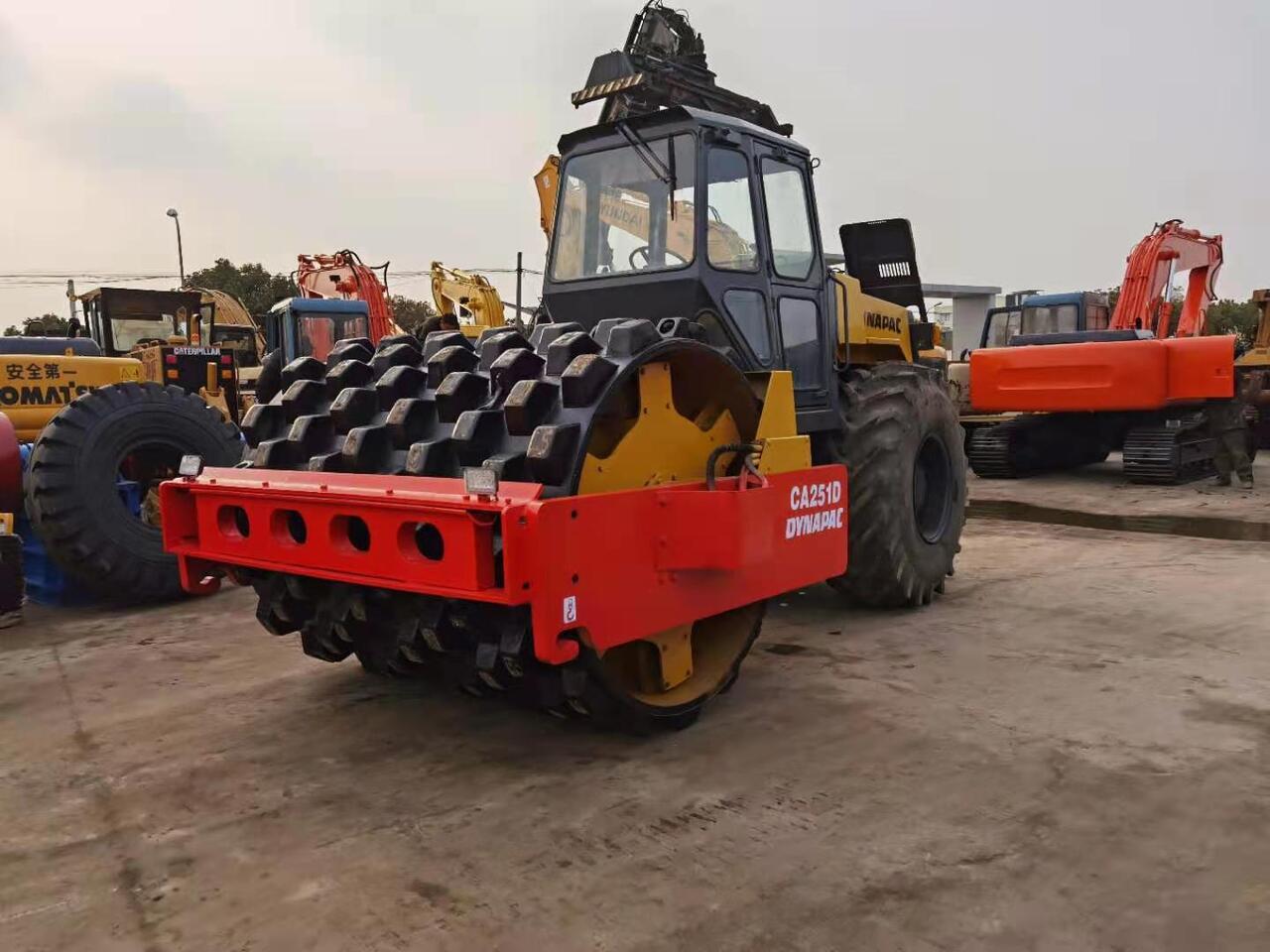 Dynapac CA251D - Rodillo: foto 1 Dynapac CA251D - Rodillo: foto 1