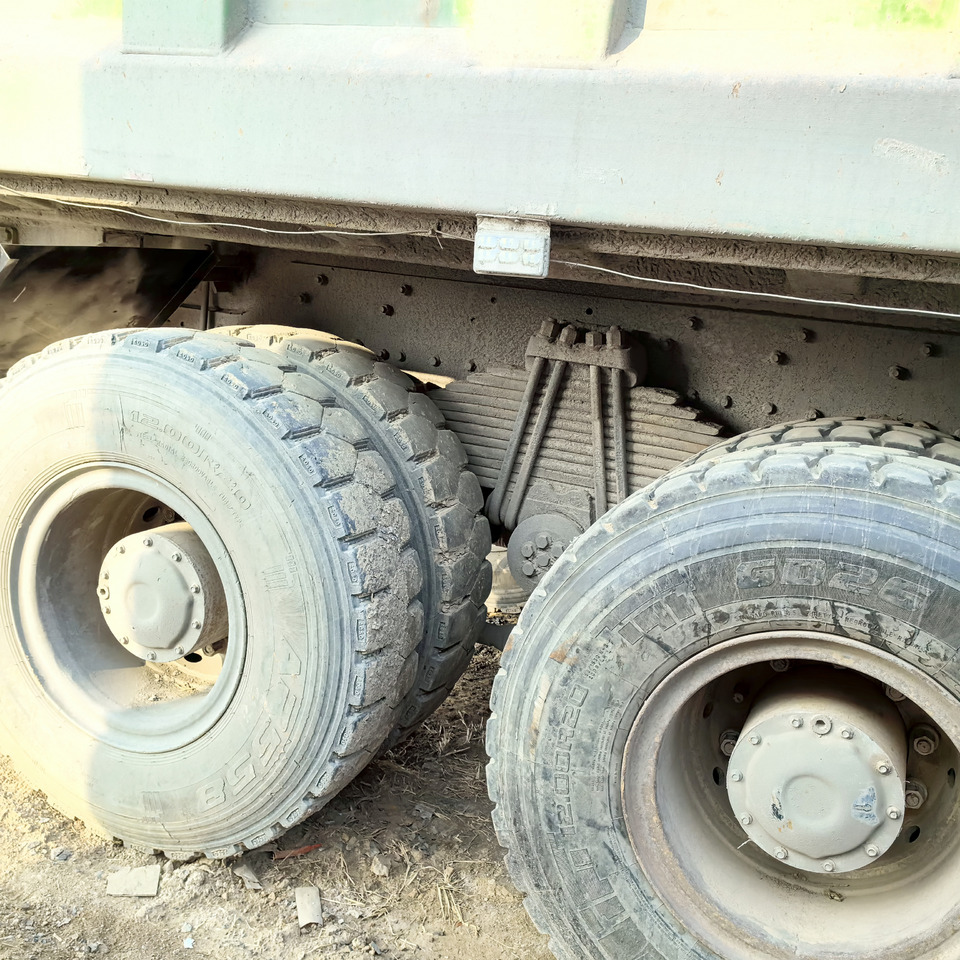 FAW FAW 8x4 430hp-Green China Tipper - Camión volquete: foto 5 FAW FAW 8x4 430hp-Green China Tipper - Camión volquete: foto 5