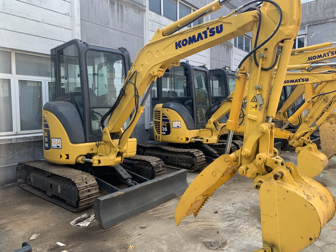 KOMATSU PC35MR - Excavadora de cadenas: foto 1 KOMATSU PC35MR - Excavadora de cadenas: foto 1