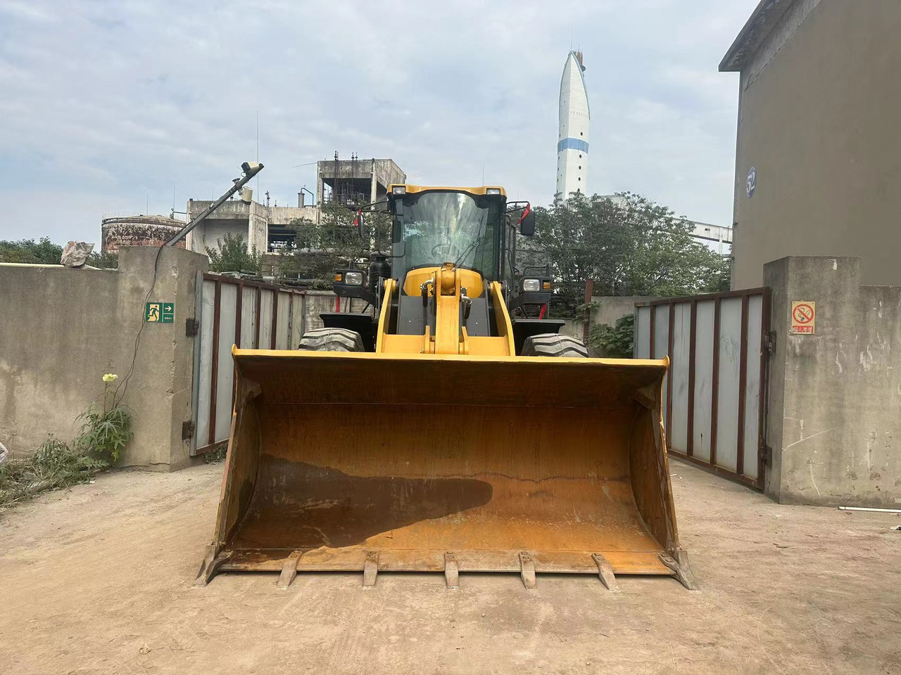 SDLG LG956F - Excavadora de cadenas: foto 1 SDLG LG956F - Excavadora de cadenas: foto 1