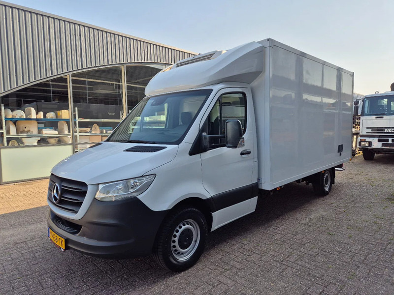 Mercedes-Benz Sprinter 316 CDI Kuhlkoffer Thermoking V300MAX st 230V Euro 6D (4) - Furgoneta frigorifica: foto 5 Mercedes-Benz Sprinter 316 CDI Kuhlkoffer Thermoking V300MAX st 230V Euro 6D (4) - Furgoneta frigorifica: foto 5