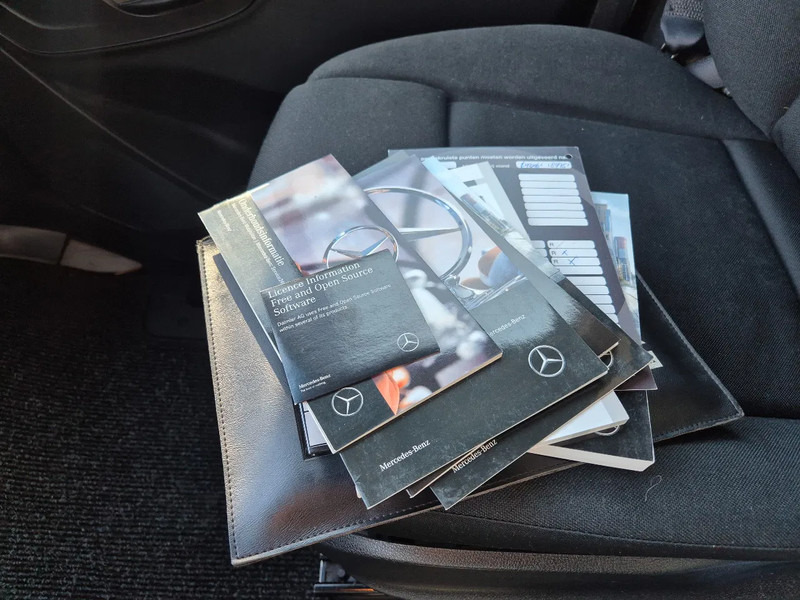 Furgoneta caja cerrada Mercedes-Benz Sprinter 516 CDI BE Clixtar/ Webasto/ 27 KUB/ Nutzlast 3.3T/ 073688: foto 16