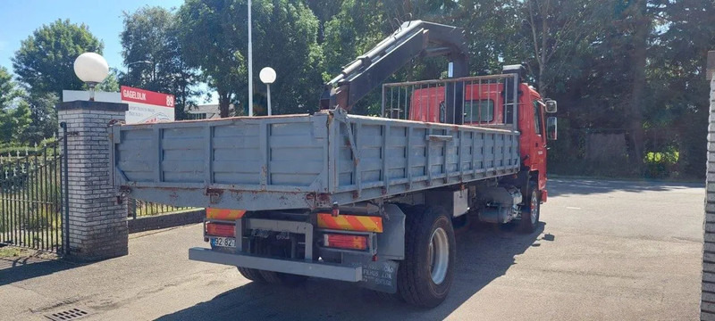 Camión volquete, Camión grúa Volvo FL 10.320 4x2 Kipper Crane Steel Suspension: foto 12