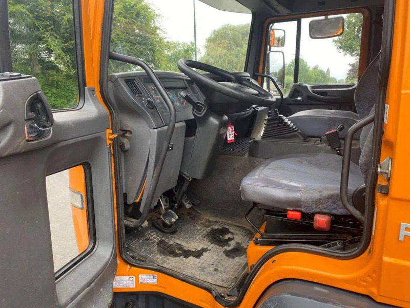 Camión caja cerrada Volvo FL 614 FL 180: foto 7