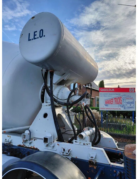 Camión hormigonera Volvo FM 12.340 8x4 Mixer Steel Suspension: foto 12 Camión hormigonera Volvo FM 12.340 8x4 Mixer Steel Suspension: foto 12