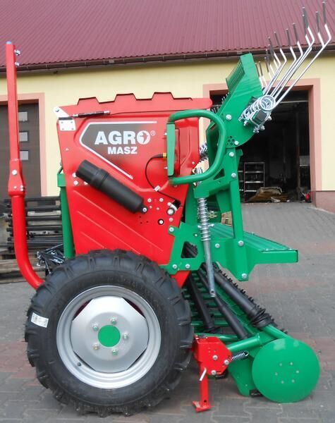AGRO-MASZ SR-300 / SEMBRADORA MECÁNICA - Sembradora: foto 3 AGRO-MASZ SR-300 / SEMBRADORA MECÁNICA - Sembradora: foto 3
