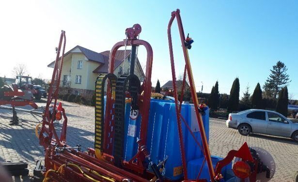 BIARZDKI Opryskiwacz zawieszany 1000 l / 15 - Pulverizador suspendido: foto 2 BIARZDKI Opryskiwacz zawieszany 1000 l / 15 - Pulverizador suspendido: foto 2