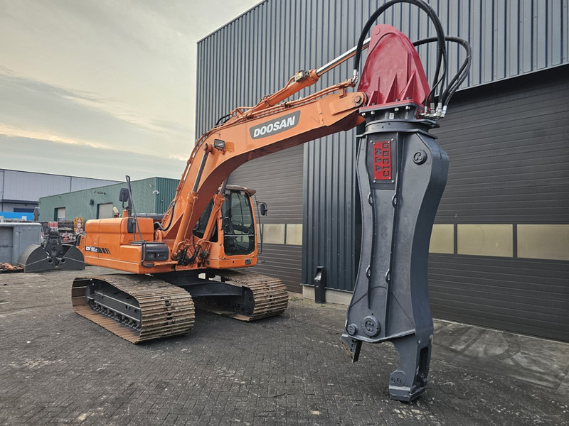 Doosan dx 180lc vtn ci labounty scrap shear genesis fortress - Manipulador de materiales: foto 3 Doosan dx 180lc vtn ci labounty scrap shear genesis fortress - Manipulador de materiales: foto 3